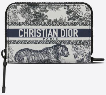 lady dior flap card holder price|diortravel detachable card holder.